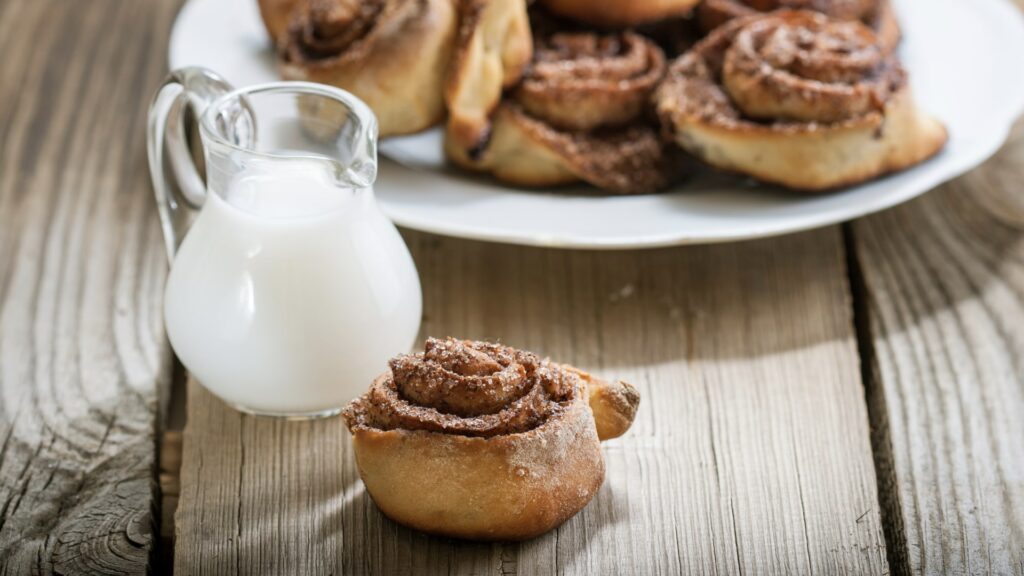 Cinnamon roll